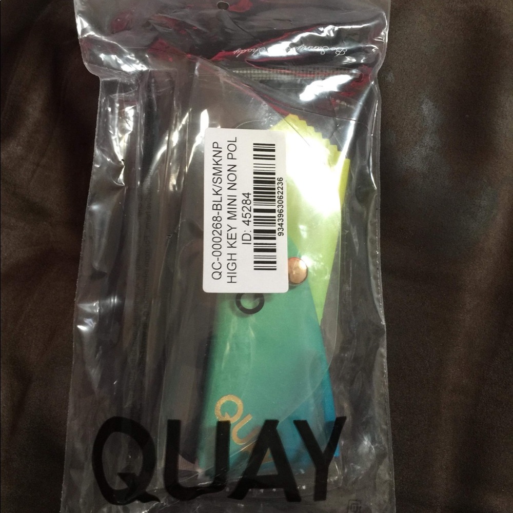 Quay sunglasses - Picture 3 of 3